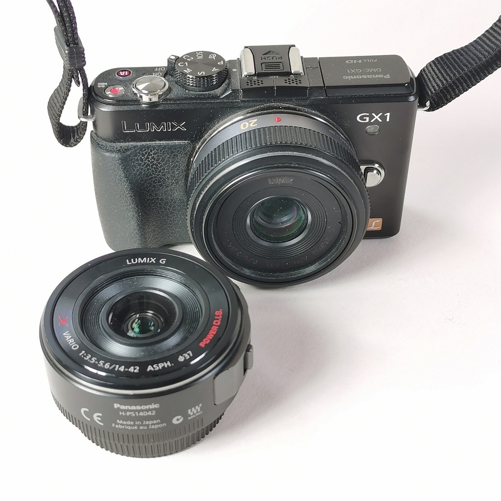 Lumix GX1 inkl. 20mm f1.7 und Kit-Zoom