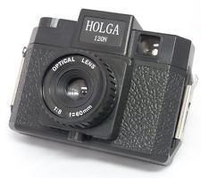 Holga 120N Noire
