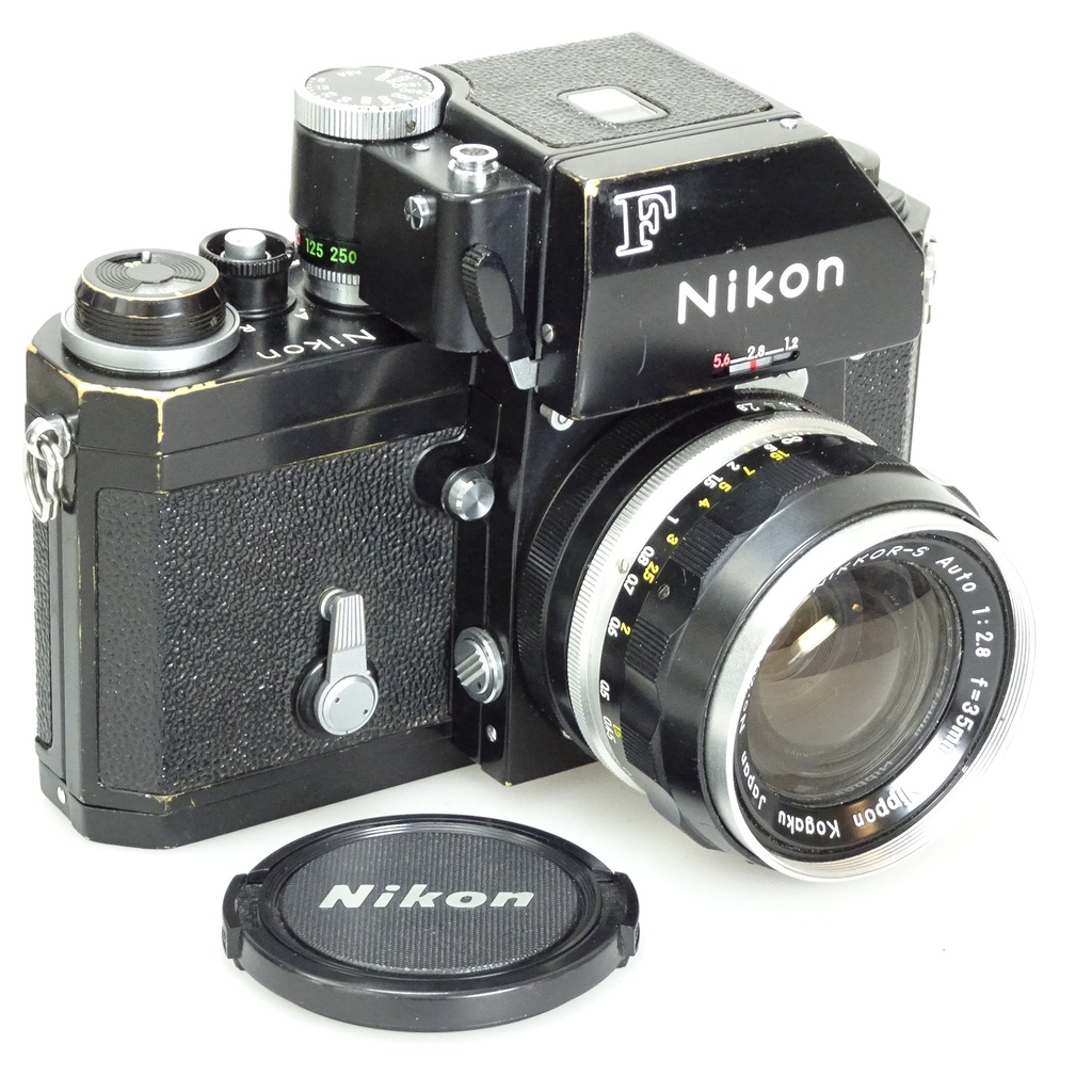 Nikon Ftn schwarz (revidiert) inkl. 35mm f2.8 (unrevidiert)