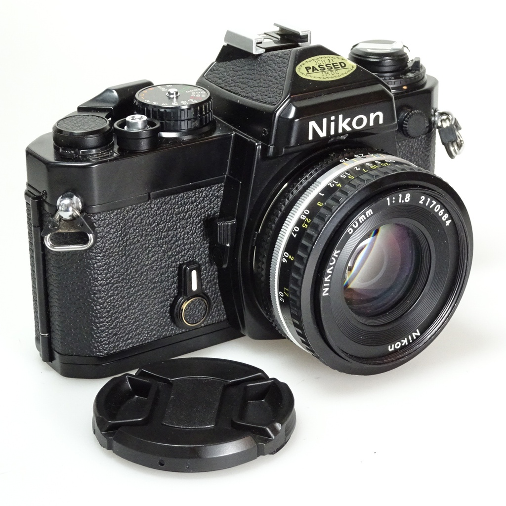 Nikon FE (revidiert) inkl. 50mm f1.8 Pancake