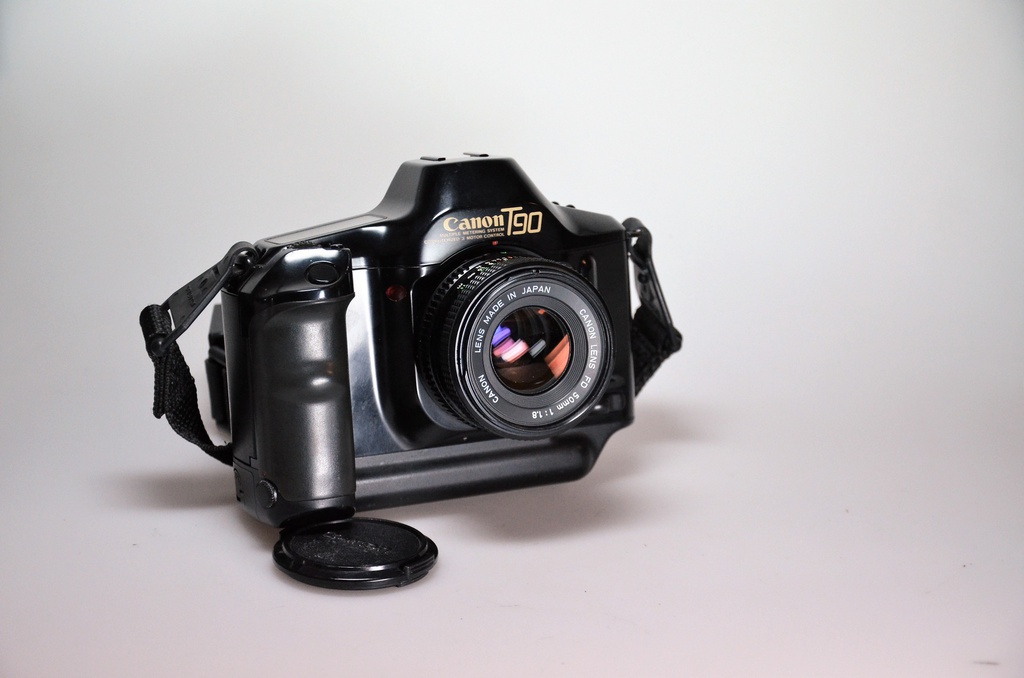 Canon T90 + FD 50mm 1.8