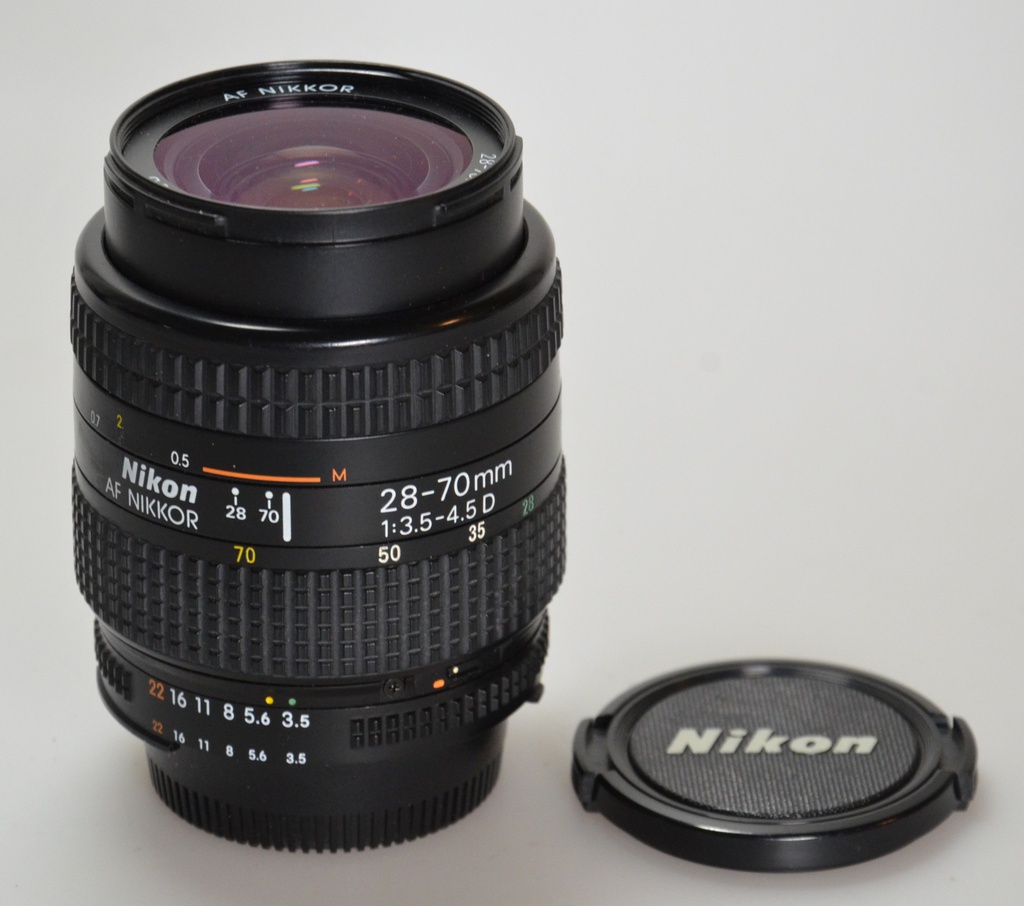 Nikon AF Nikkor 28-70mm 3.5-4.5 D