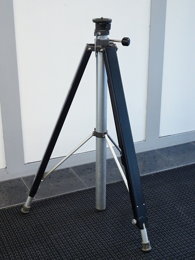 Grossformatstativ (mit langer Mittelsäule)