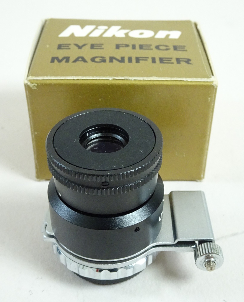 Nikon Sucherlupe