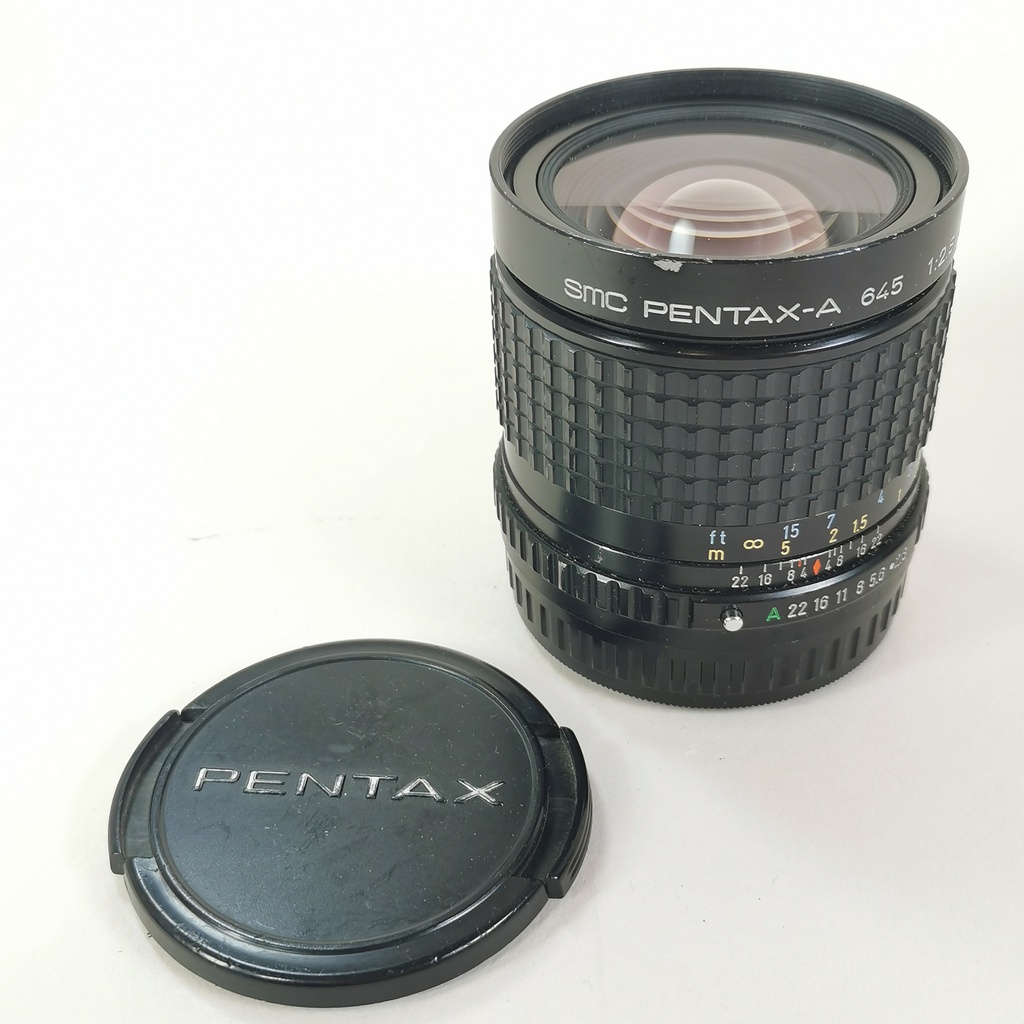 Pentax 45mm f2.8 (für 645)