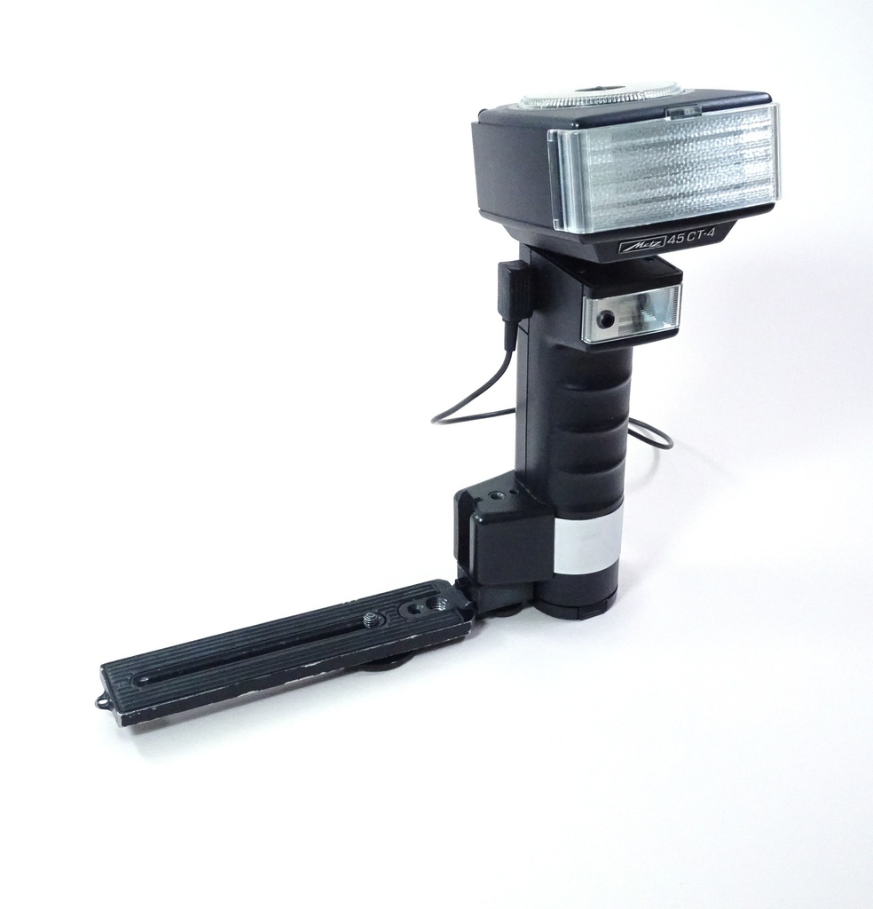 Metz 45CT-4 + Adapter Nikon