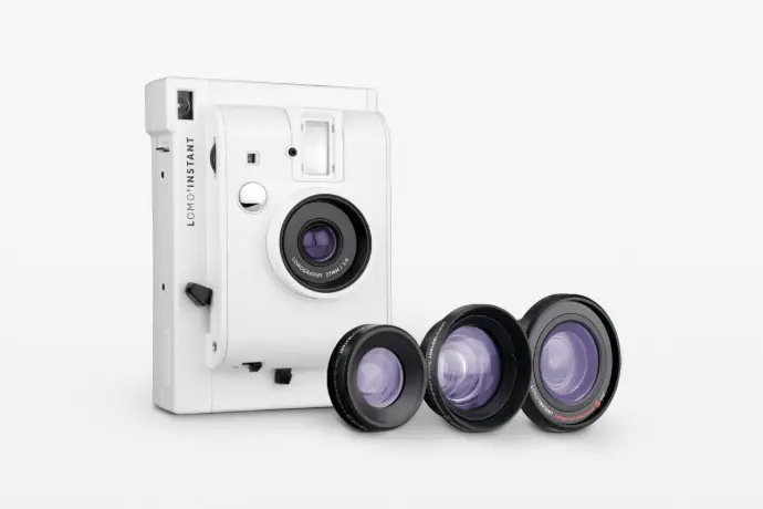 Lomo’Instant Camera White Edition