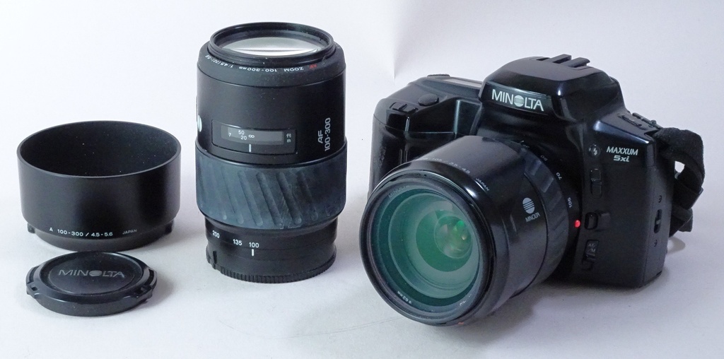 Minolta Maxxum 5xi mit 28-105 und 100-300mm